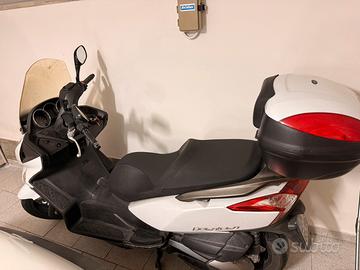 Kymco downtown 300i