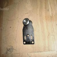 Carrucole per scorrimento teli e tende su binario