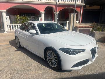 Alfa Romeo Giulia 2.2 Turbodiesel 150 CV AT8 Super