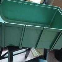 Contenitori in resina termoplastica