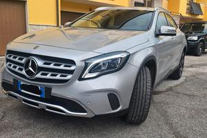 Mercedes Benz GLA 200d