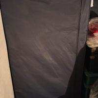 3 armadi di ferro e plastica per vestiti 