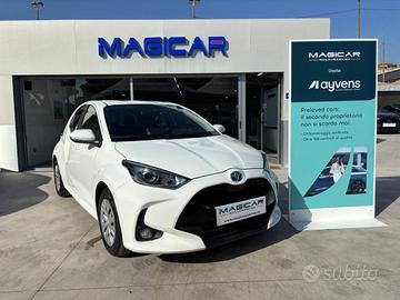 TOYOTA Yaris 1.5 Hybrid Business