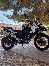 Benelli trk 502x