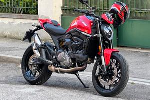 Ducati Monster 937 rossa come nuova - solo 1700 km