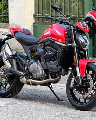 Ducati Monster 937 rossa come nuova - solo 1700 km