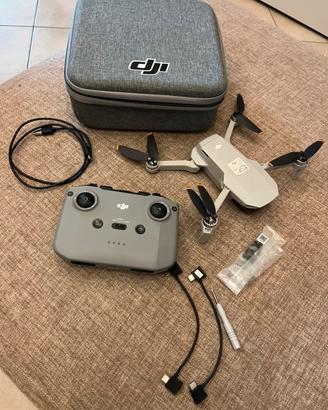 DJI Mini 4k Drone con accessori