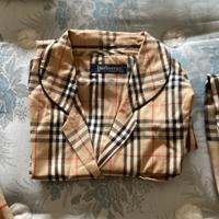 Vari pezzi Burberry