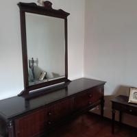 Cassettiera con specchio 