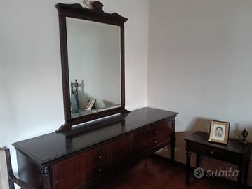 Cassettiera con specchio 