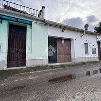 CAPANNONE A GALLIATE