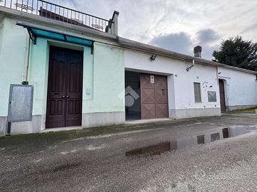 CAPANNONE A GALLIATE