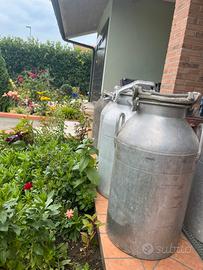 Bidoni da latte in alluminio