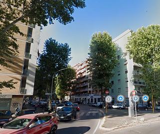 Marconi trilocale con balcone