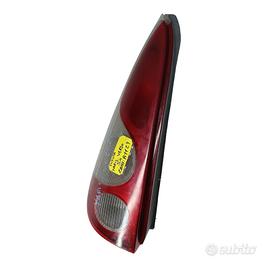 STOP FANALE POSTERIORE SINISTRO TOYOTA Yaris Verso