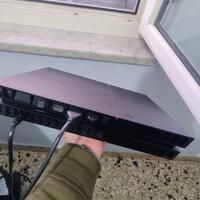 PlayStation 4 ,+ 2 Joystick + giochi