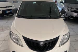 Lancia Ypsilon 1.2 69 CV 5 porte S&S Gold