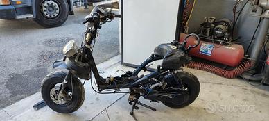 Scooter 50 peugeot trekker