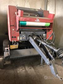 Pressa raccoglitrice Ferabuli