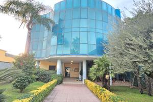 Palazzina direzionale uffici indipendente