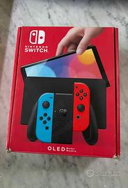 Nintendo switch oled con 3 giochi