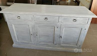 Credenza arte povera