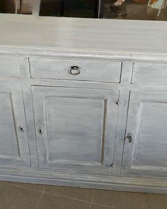 Credenza arte povera