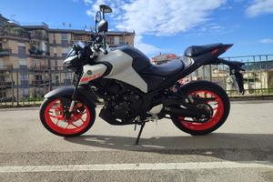 YAMAHA MT 03