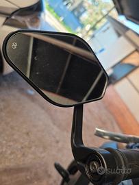 specchietti a manubrio