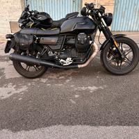 Moto guzzi V7 stone III 2019