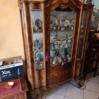 mobilia e complementi arredo in stile