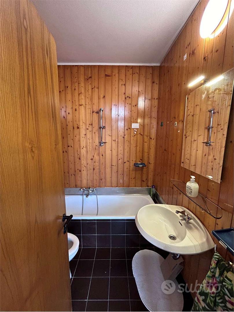 Appartamento arredato con terrazzo - Altro