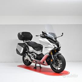 Honda Forza 750 Travel edition