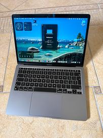Apple MacBook Air 13” M1 8GB RAM 256 Gb SSD