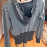 cardigan con cappuccio, grigio.