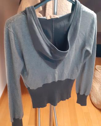 cardigan con cappuccio, grigio.