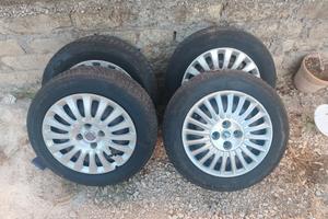 gomme cerchi e borchie 