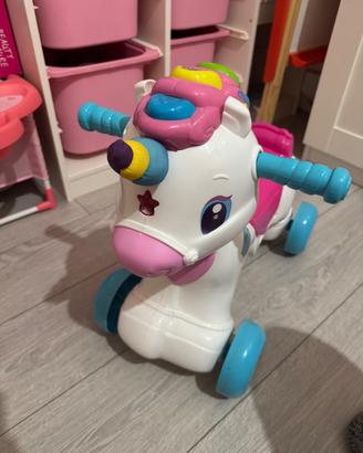 Unicorno baby clementoni