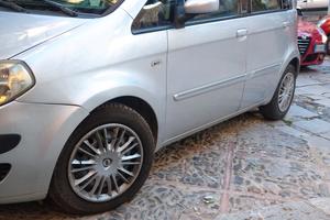 Lancia Musa 1,9 D. MULTIJET 