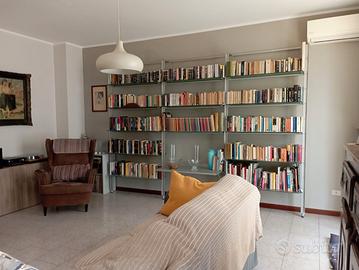 Libreria modulare Armida Desalto a parete