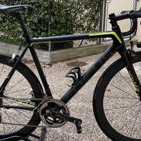 Bici da corsa focus itzalco max