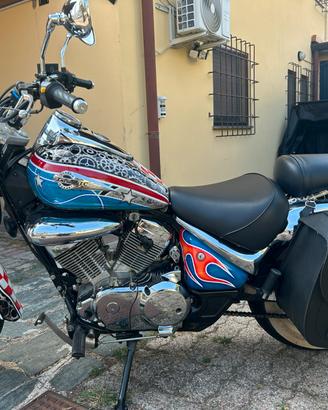 Suzuki Intruder 250