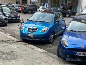lancia y 1200 benzina