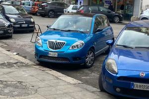 lancia y 1200 benzina