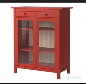 Vetrinetta credenza ikea hemnes rossa