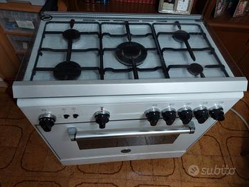 cucina a gas 5 fornelli