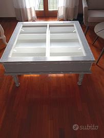 Tavolino in legno per veranda