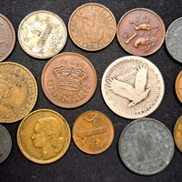 Monete antiche con argento