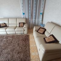 set 2 divani in pelle