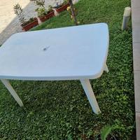 TAVOLO DA GIARDINO